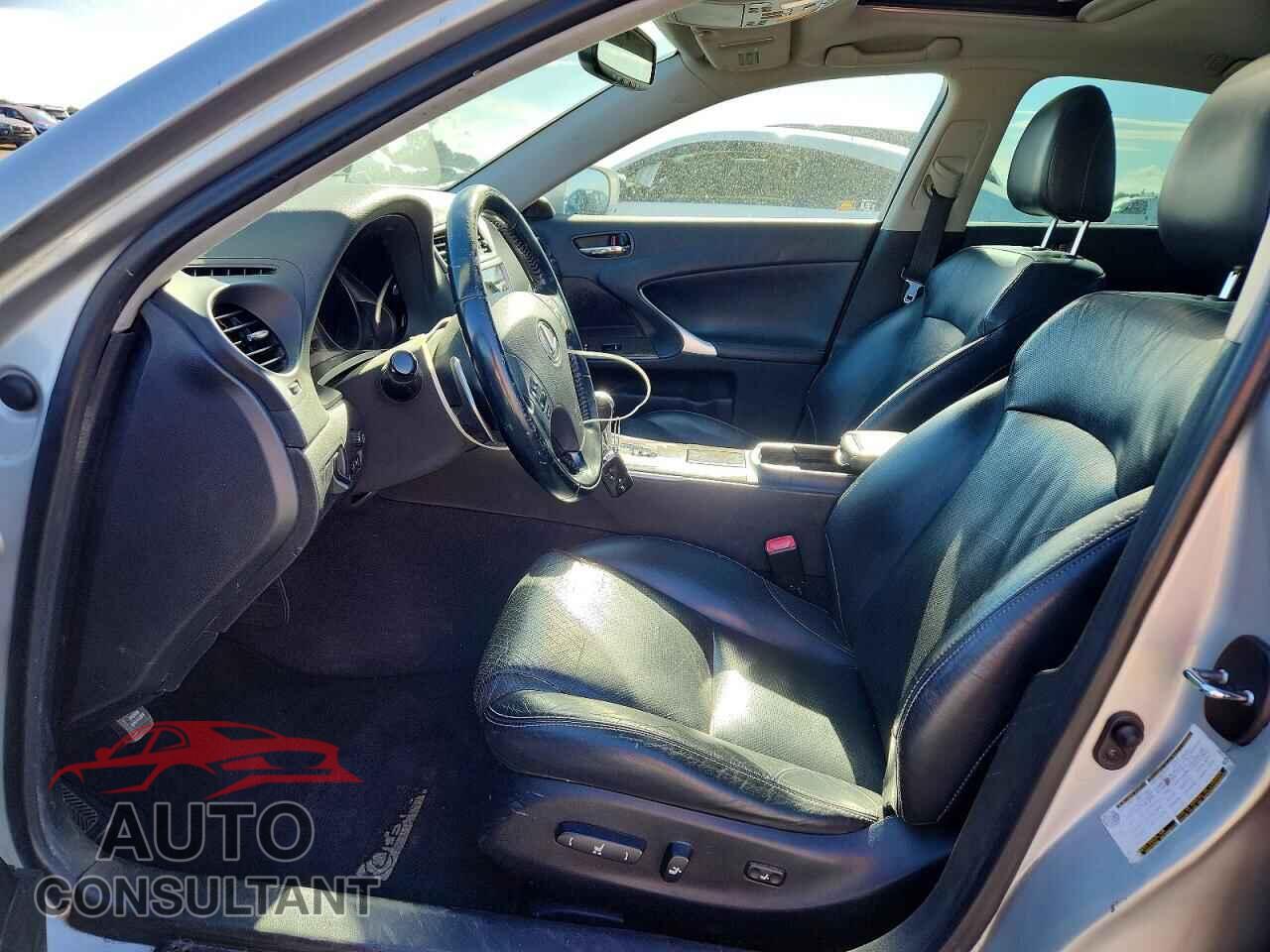 LEXUS IS 2010 - JTHBF5C24A5107458