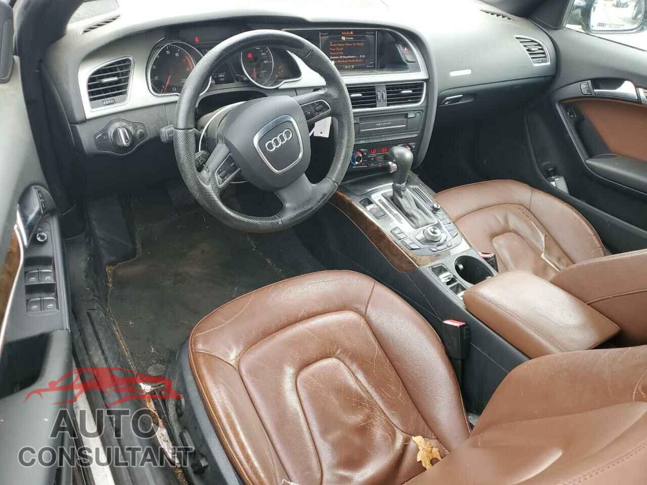 AUDI A5 2011 - WAULFAFH3BN009826