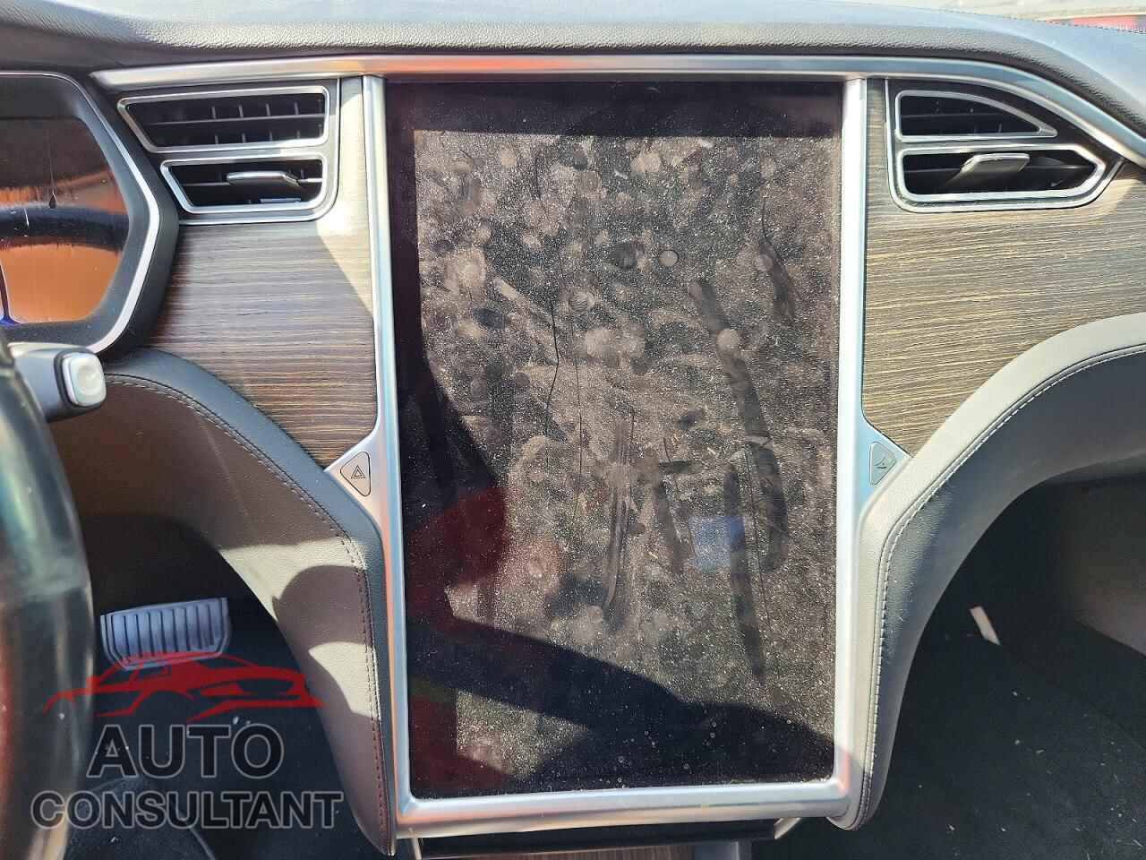 TESLA MODEL S 2015 - 5YJSA1H12FFP79792