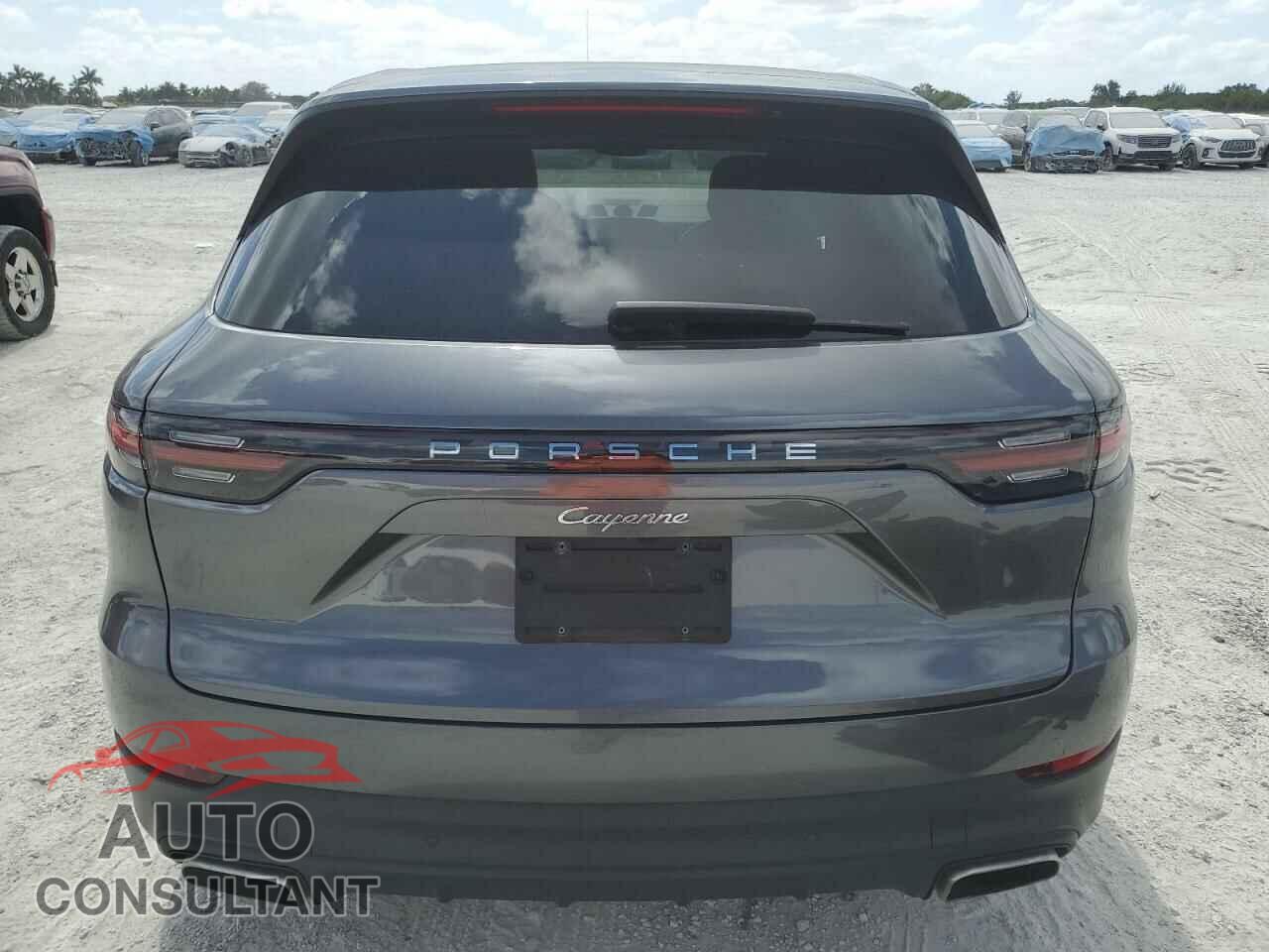 PORSCHE CAYENNE 2021 - WP1AA2AY2MDA07577