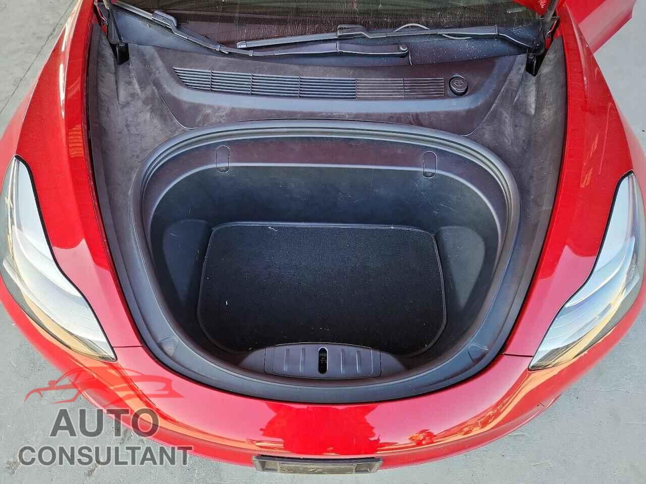TESLA MODEL 3 2018 - 5YJ3E1EA6JF118210