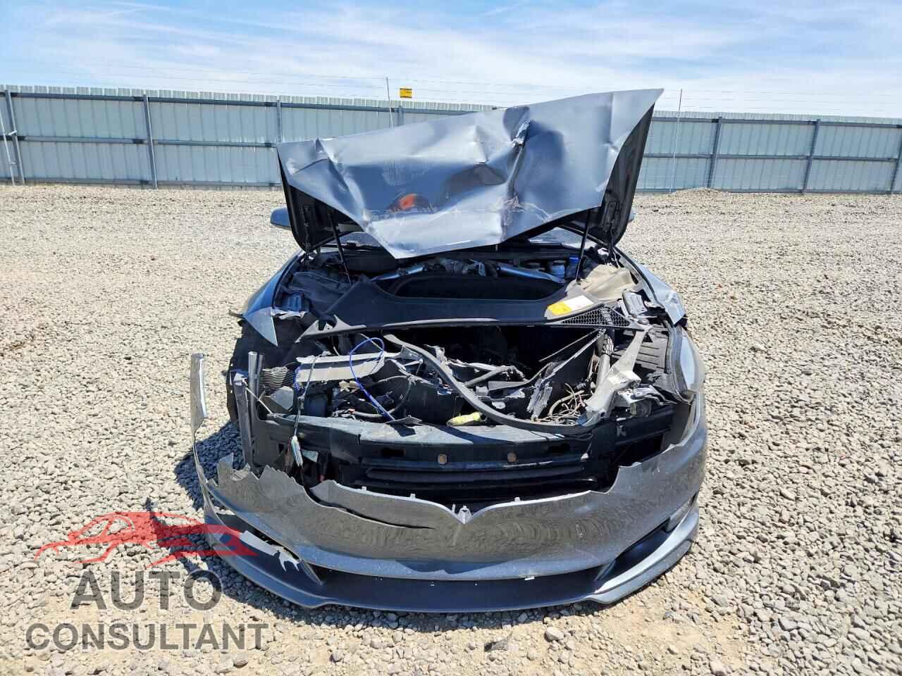 TESLA MODEL S 2013 - 5YJSA1CP6DFP06921