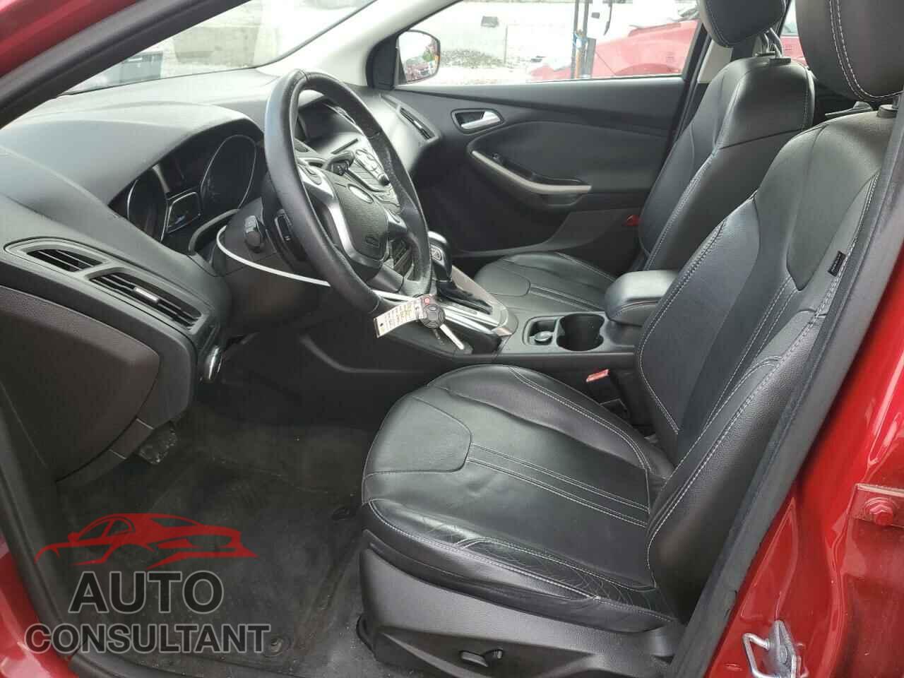 FORD FOCUS 2012 - 1FAHP3M28CL256522