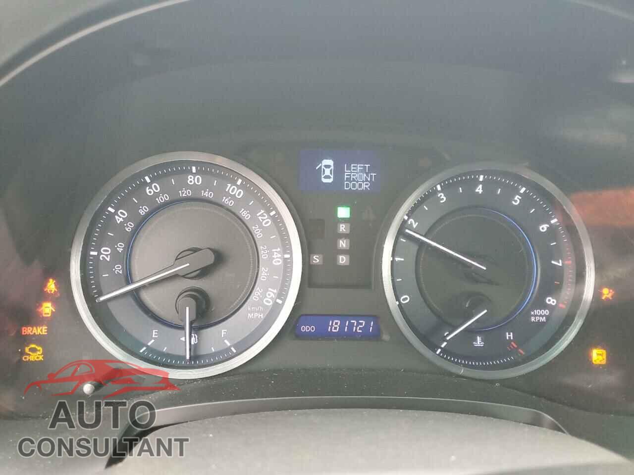 LEXUS IS 2011 - JTHBF5C23B5143210