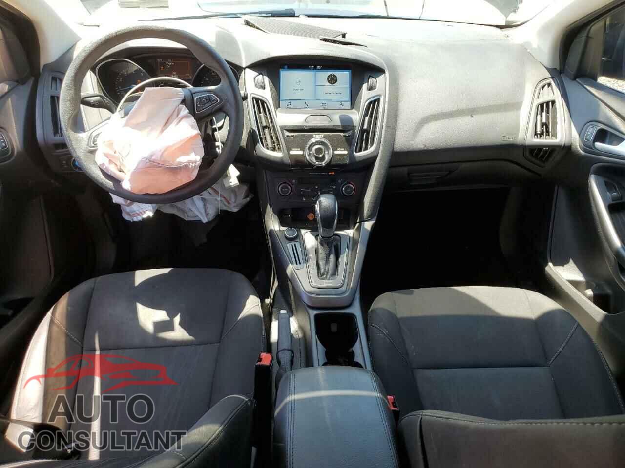 FORD FOCUS 2017 - 1FADP3M22HL220976