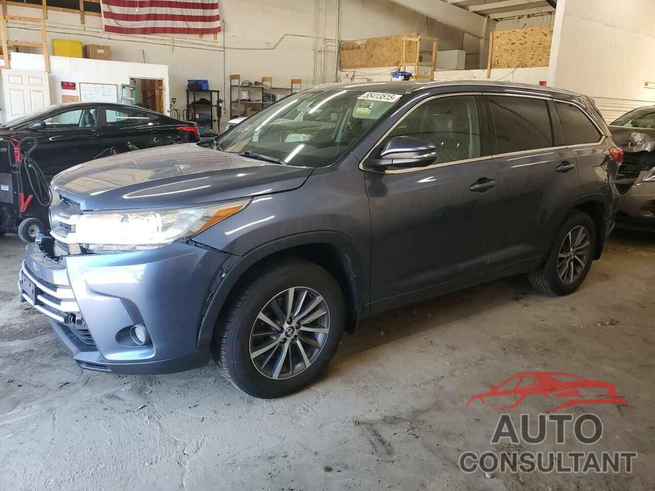 TOYOTA HIGHLANDER 2018 - 5TDJZRFH0JS866033