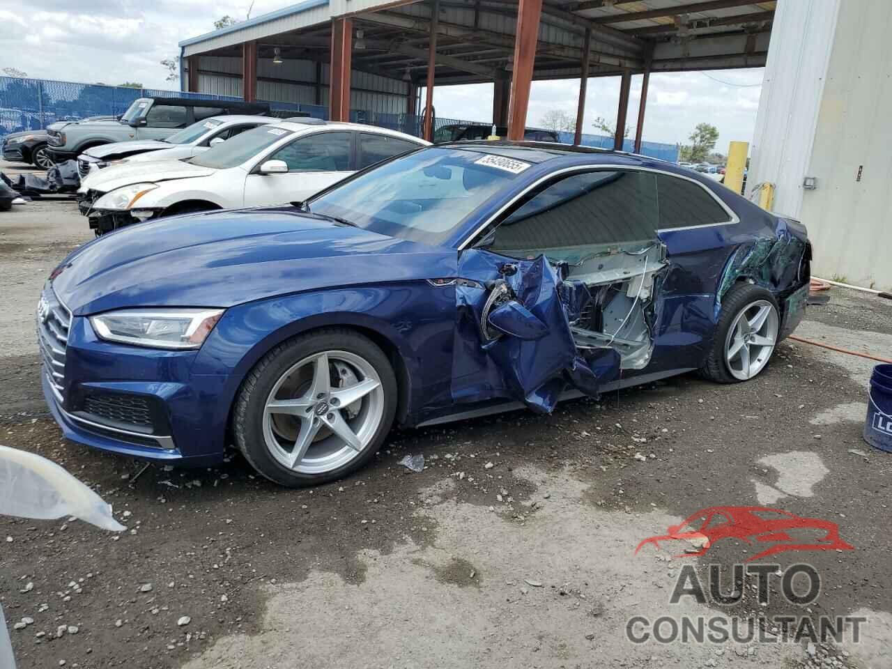 AUDI A5 2018 - WAUTNAF5XJA135051