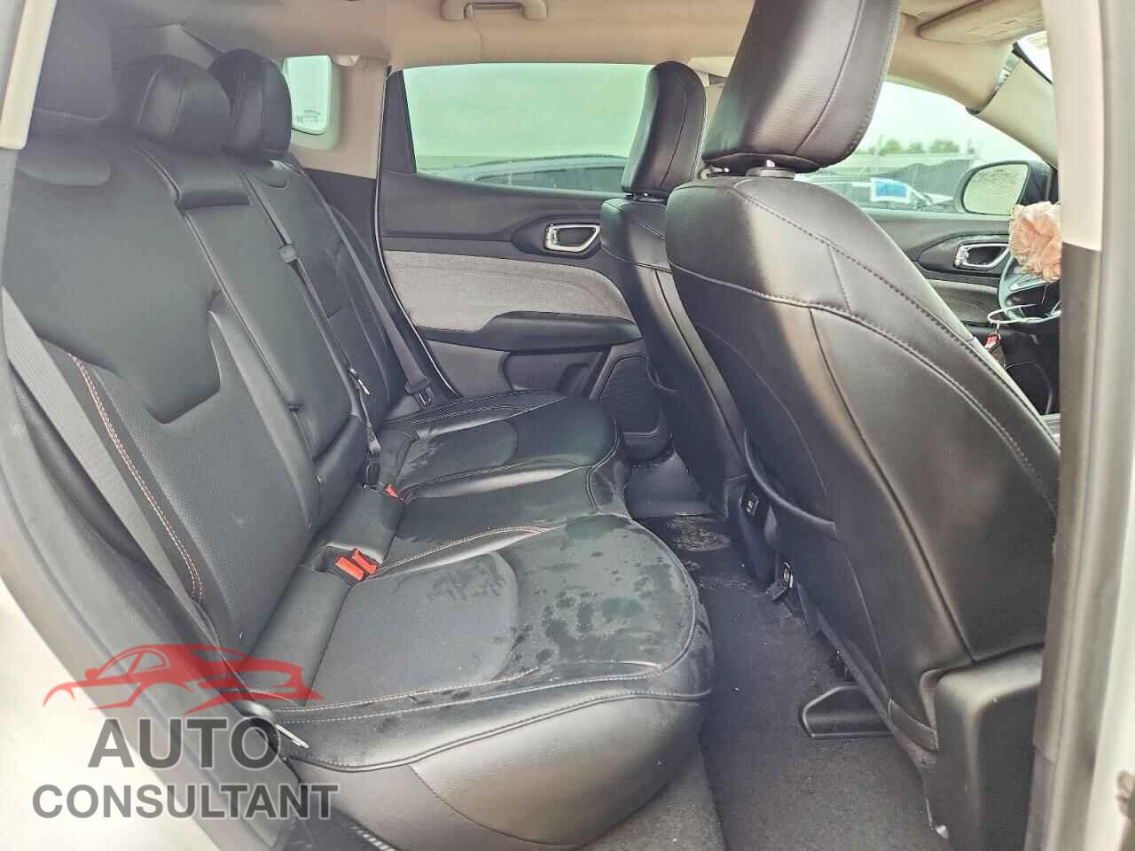 JEEP COMPASS 2022 - 3C4NJDFB1NT144086