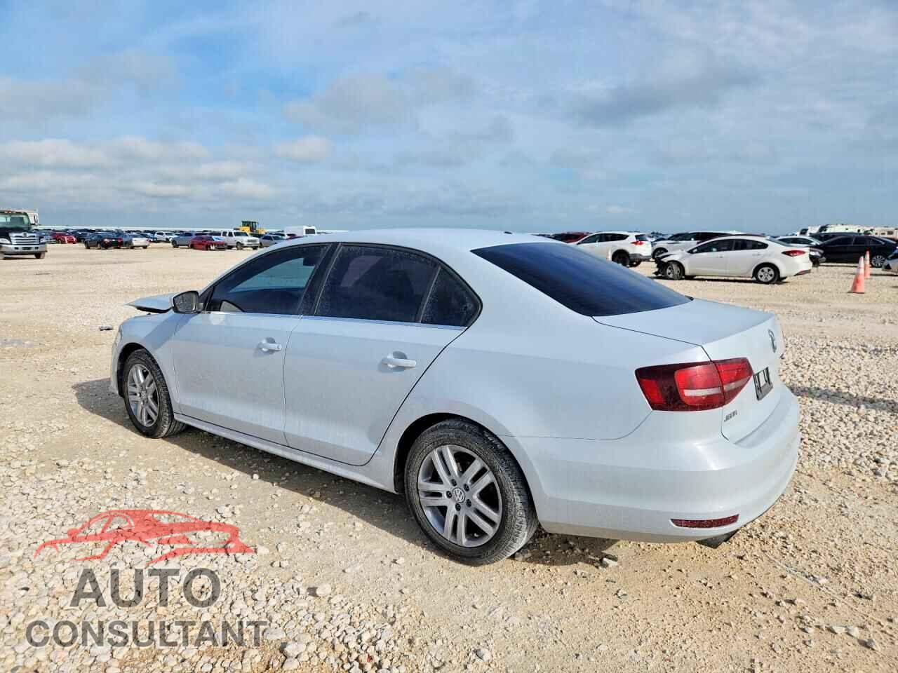 VOLKSWAGEN JETTA 2017 - 3VW2B7AJXHM268983