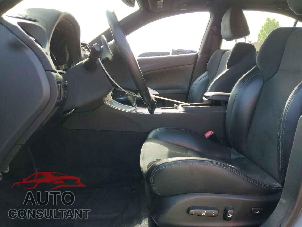 LEXUS IS 2012 - JTHBF5C26C5168880
