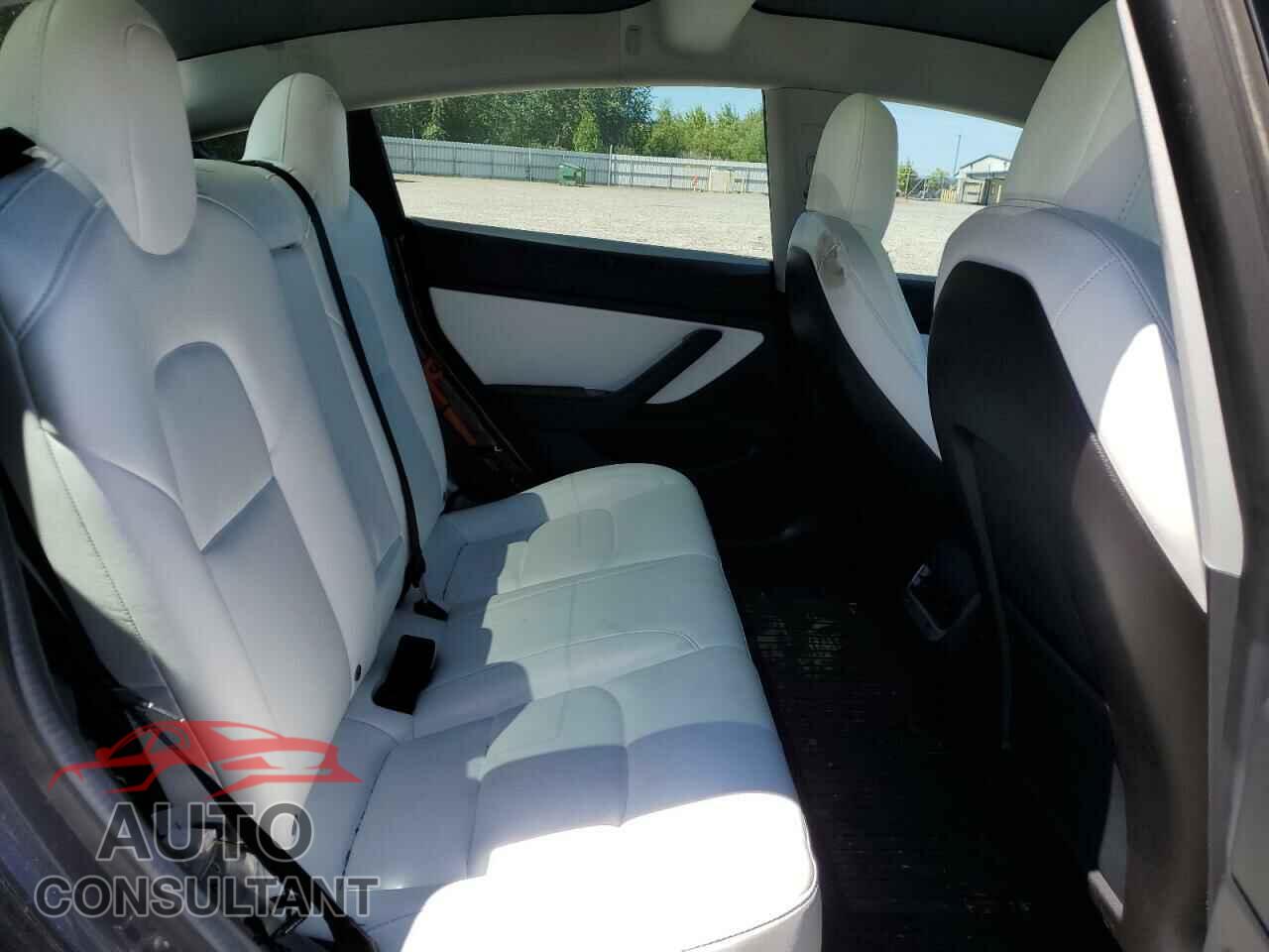TESLA MODEL 3 2019 - 5YJ3E1EB2KF535950