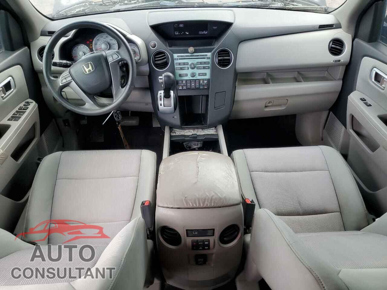 HONDA PILOT 2010 - 5FNYF3H41AB007410