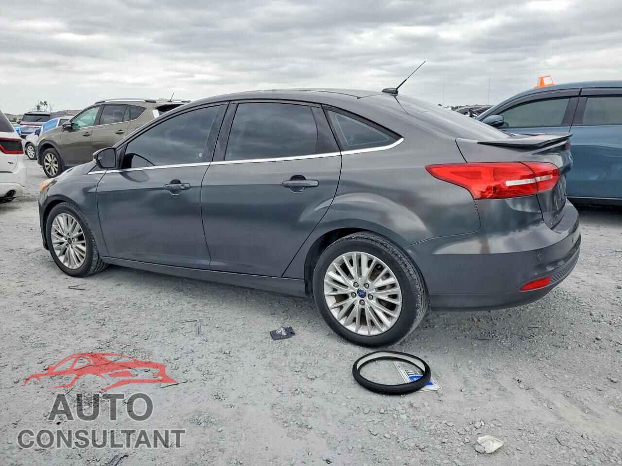 FORD FOCUS 2018 - 1FADP3J2XJL294124