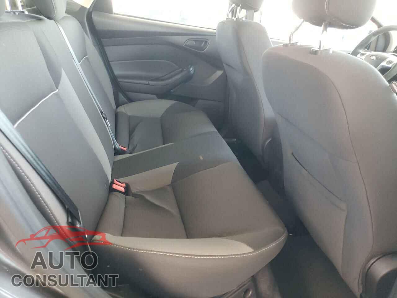 FORD FOCUS 2012 - 1FAHP3F28CL343897