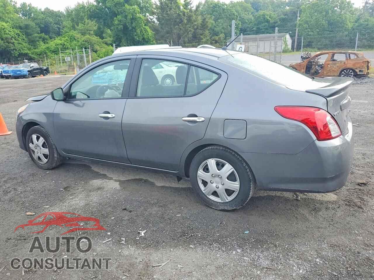 NISSAN VERSA 2017 - 3N1CN7AP1HL899746
