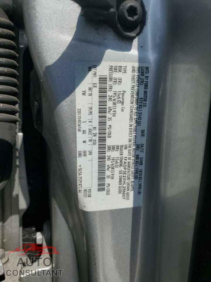 FORD FOCUS 2017 - 1FADP3E2XHL256607