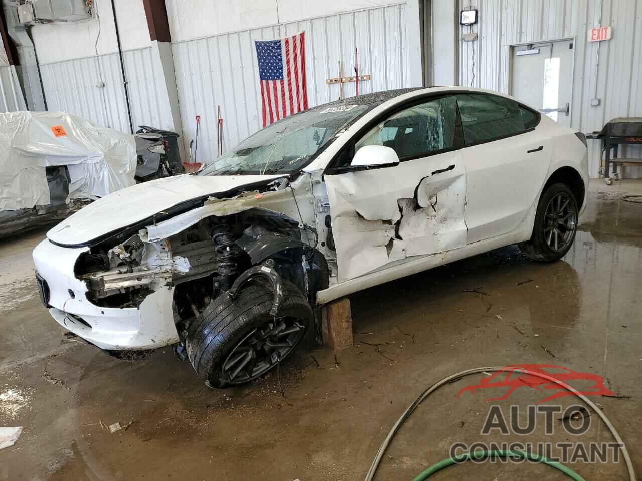 TESLA MODEL 3 2022 - 5YJ3E1EB7NF156463