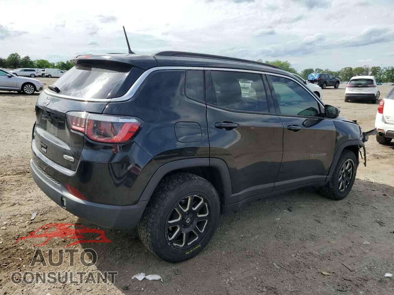 JEEP COMPASS 2018 - 3C4NJDBB0JT103397