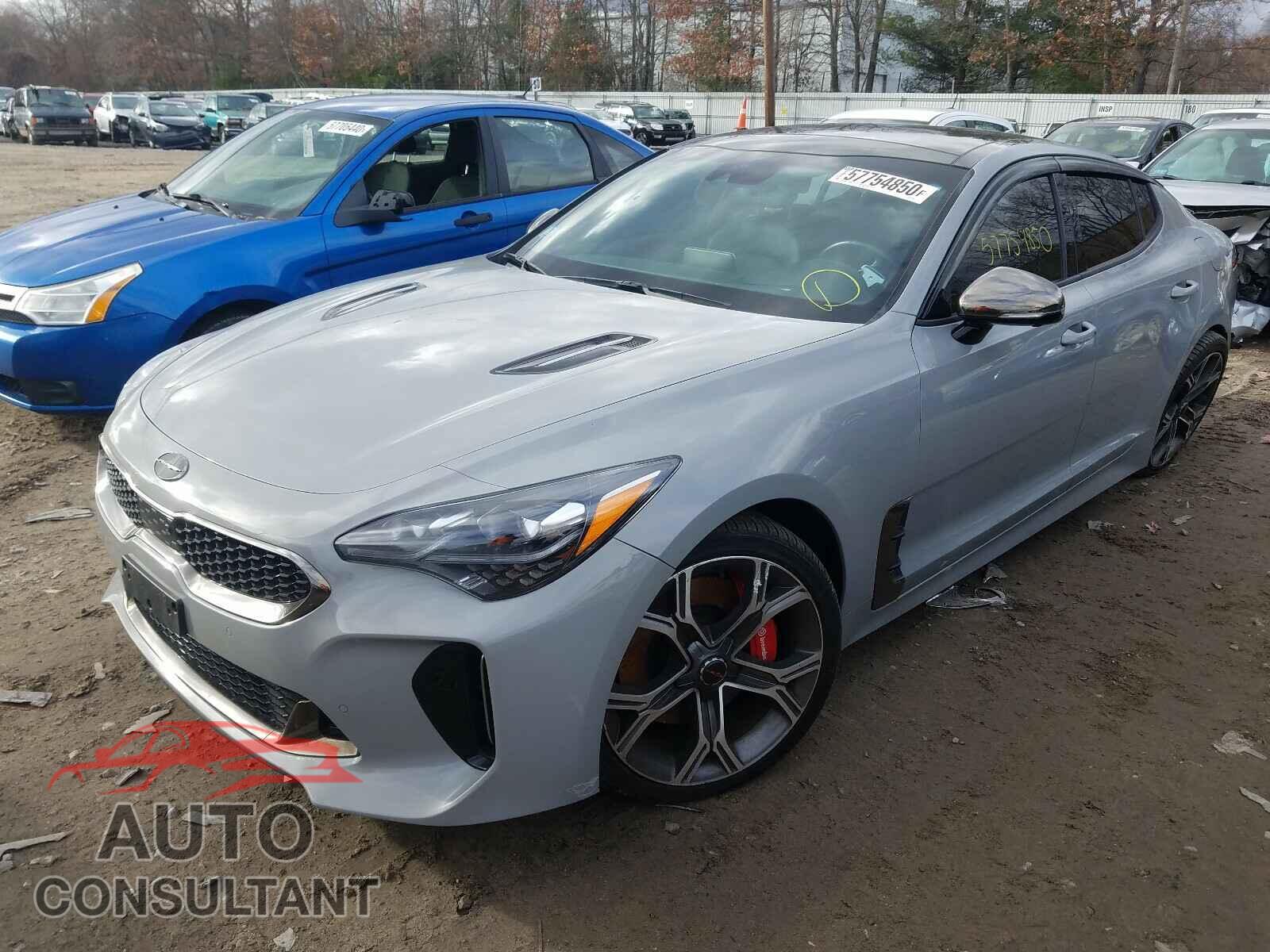 KIA STINGER 2019 - KNAE55LC7K6056573