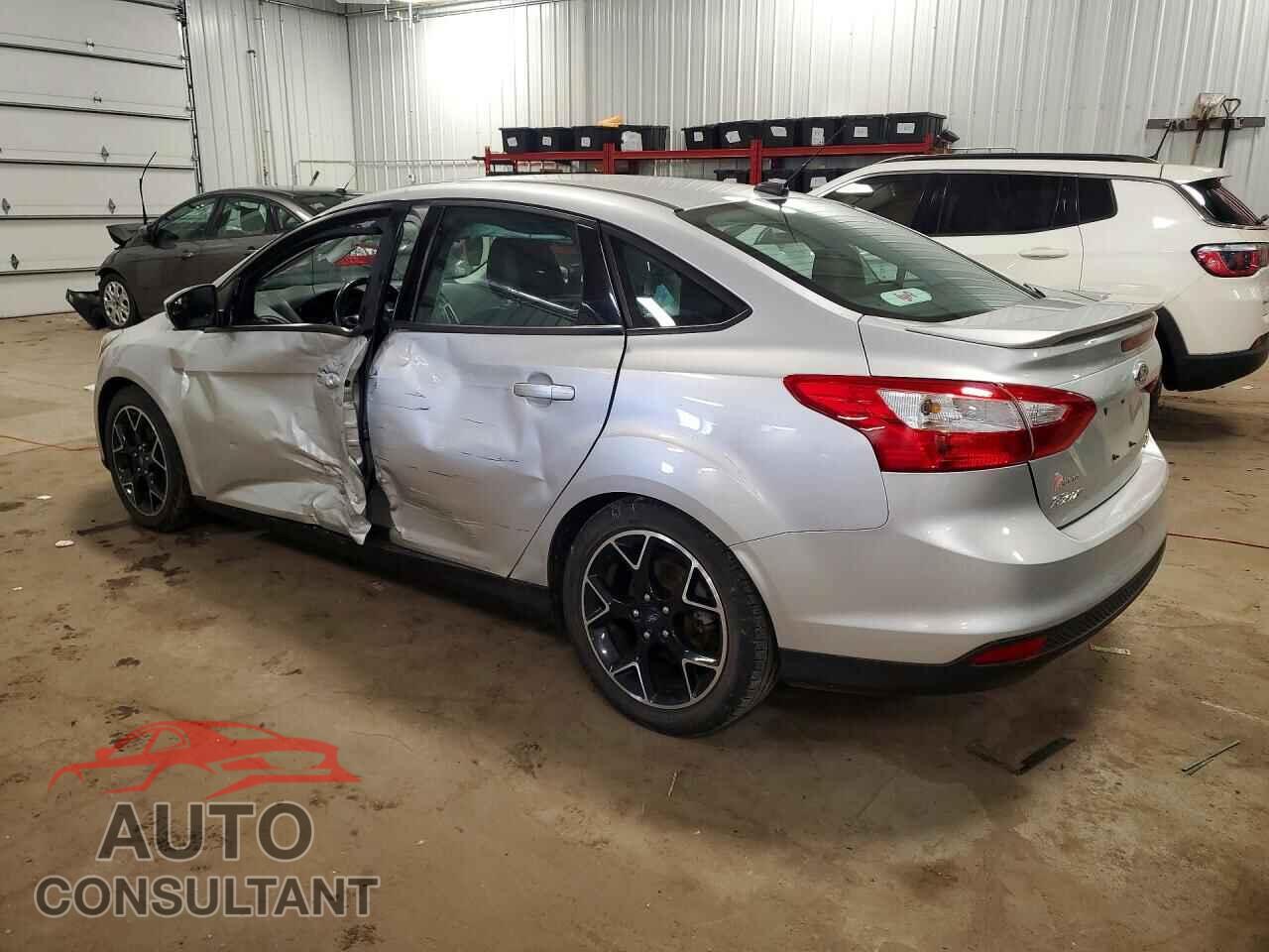 FORD FOCUS 2014 - 1FADP3F23EL144144