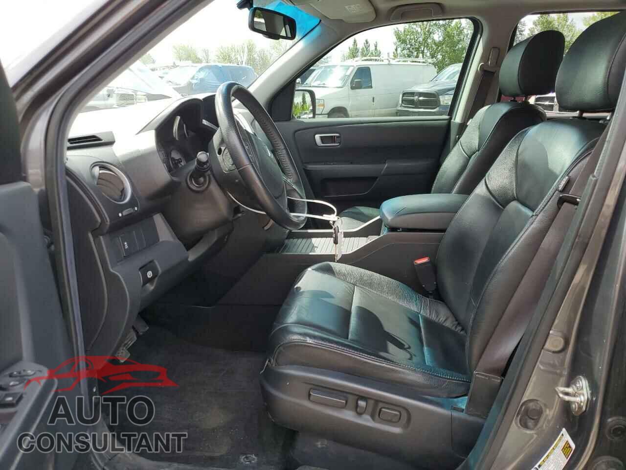 HONDA PILOT 2013 - 5FNYF4H77DB035961