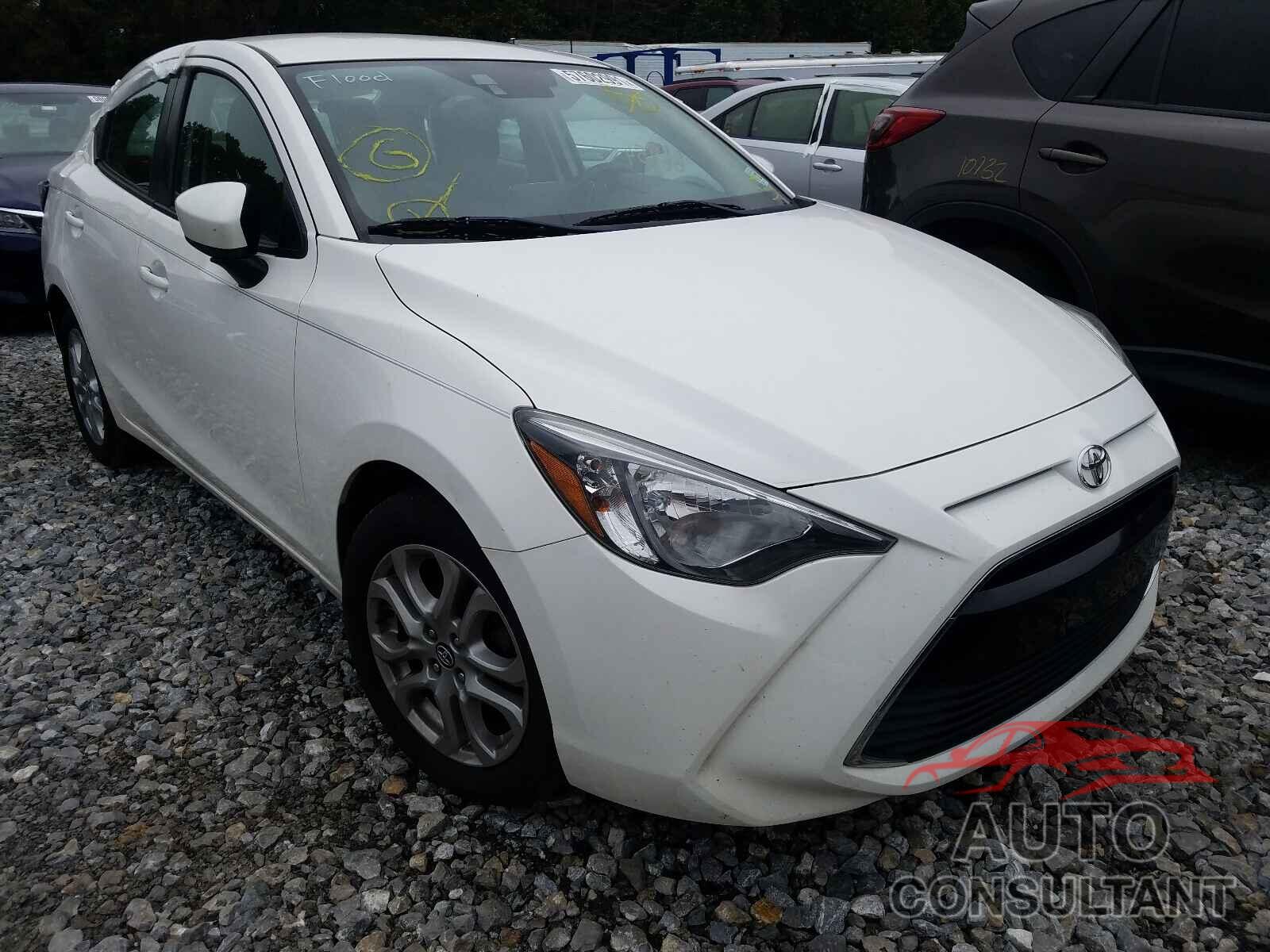 TOYOTA YARIS 2017 - 3MYDLBYV8HY159498