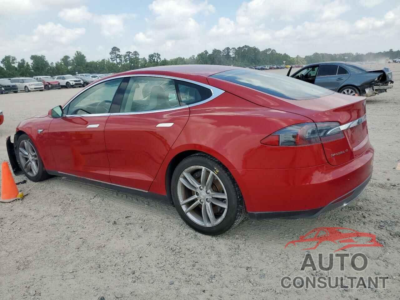 TESLA MODEL S 2013 - 5YJSA1AC7DFP10928