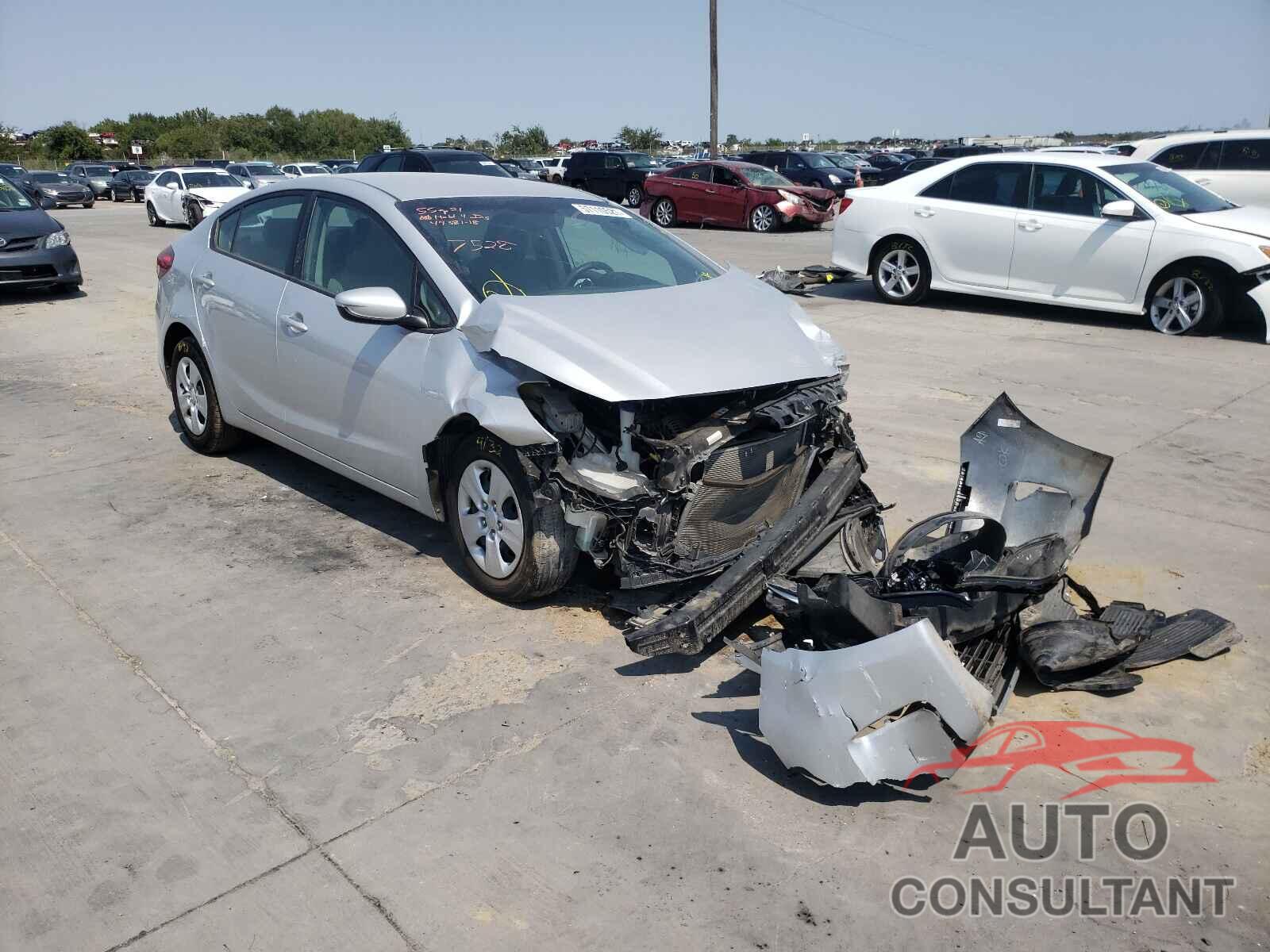 KIA FORTE 2017 - 3KPFK4A75HE097528