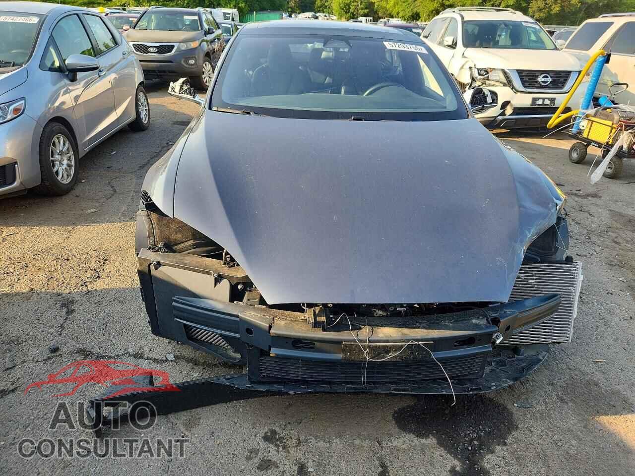 TESLA MODEL S 2018 - 5YJSA1E4XJF283727