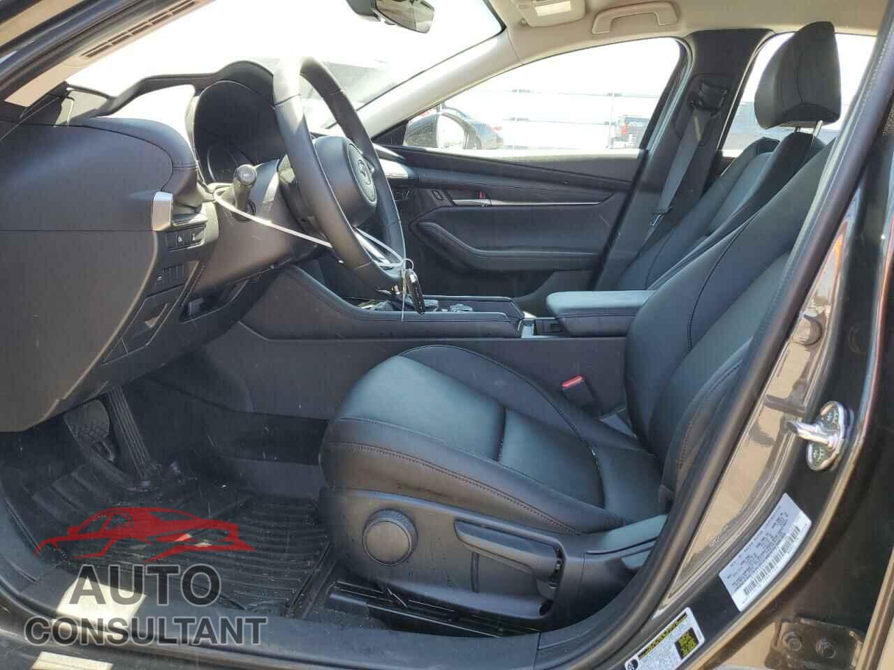 MAZDA 3 SELECT S 2025 - JM1BPABM2S1766402