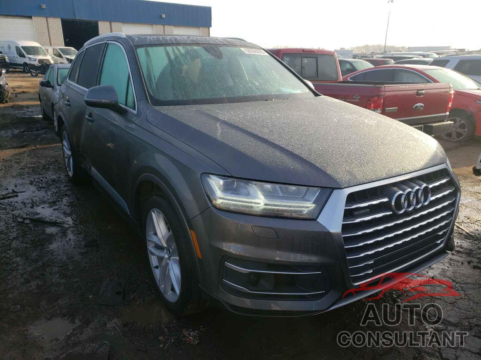 AUDI Q7 2018 - WA1VAAF77JD054073