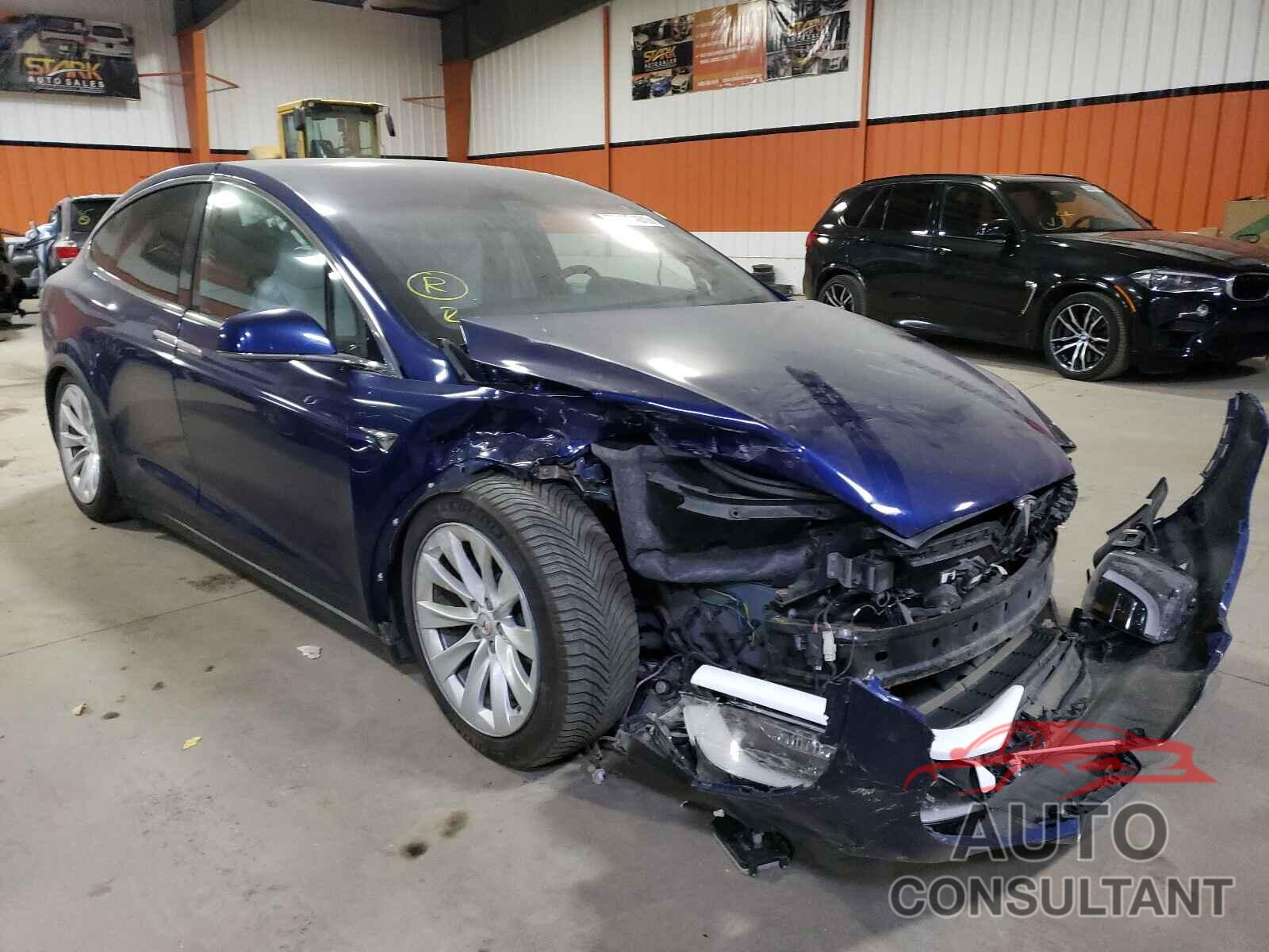 TESLA MODEL X 2017 - 5YJXCDE22HF035191