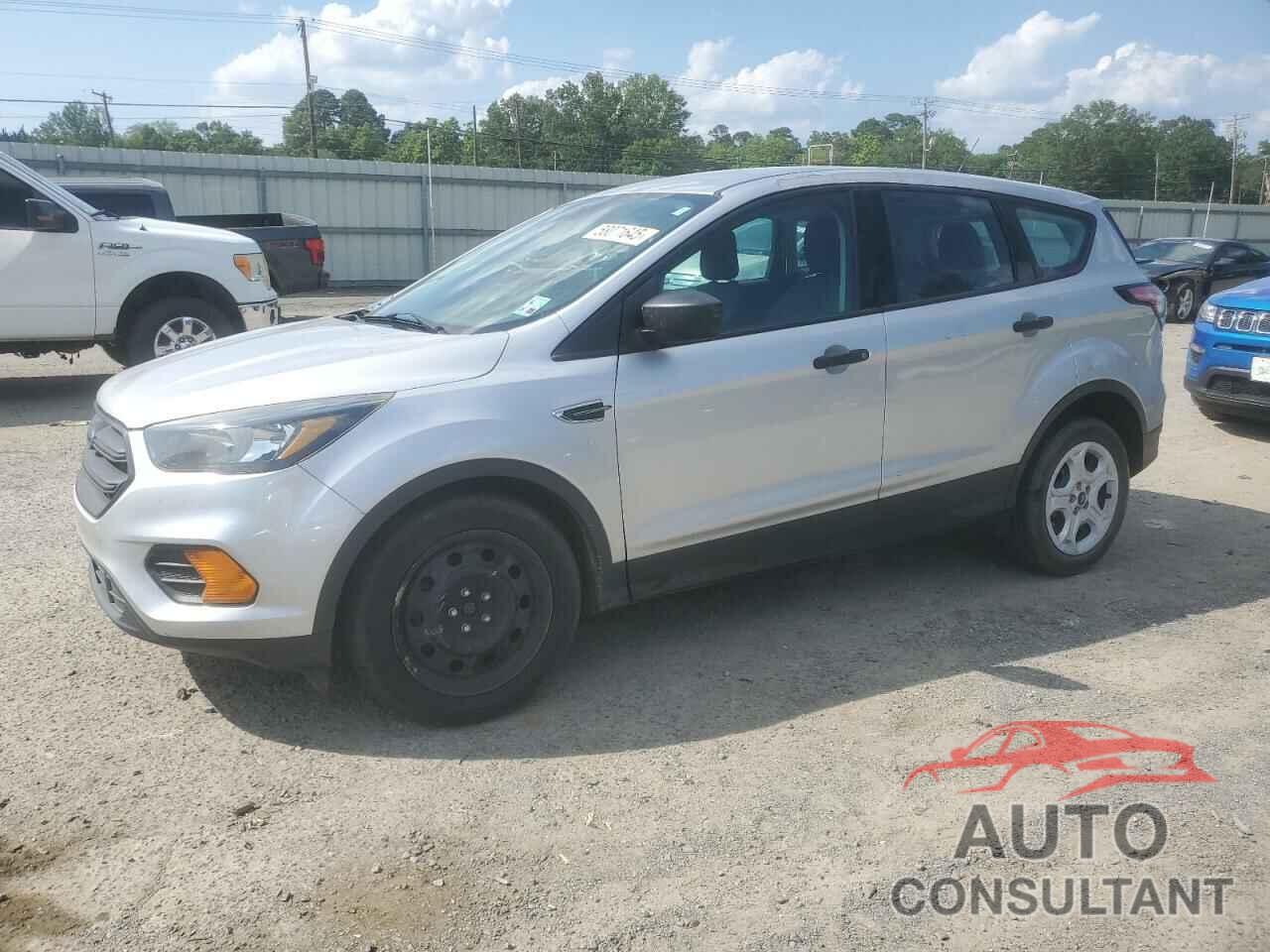 FORD ESCAPE 2018 - 1FMCU0F77JUB96529