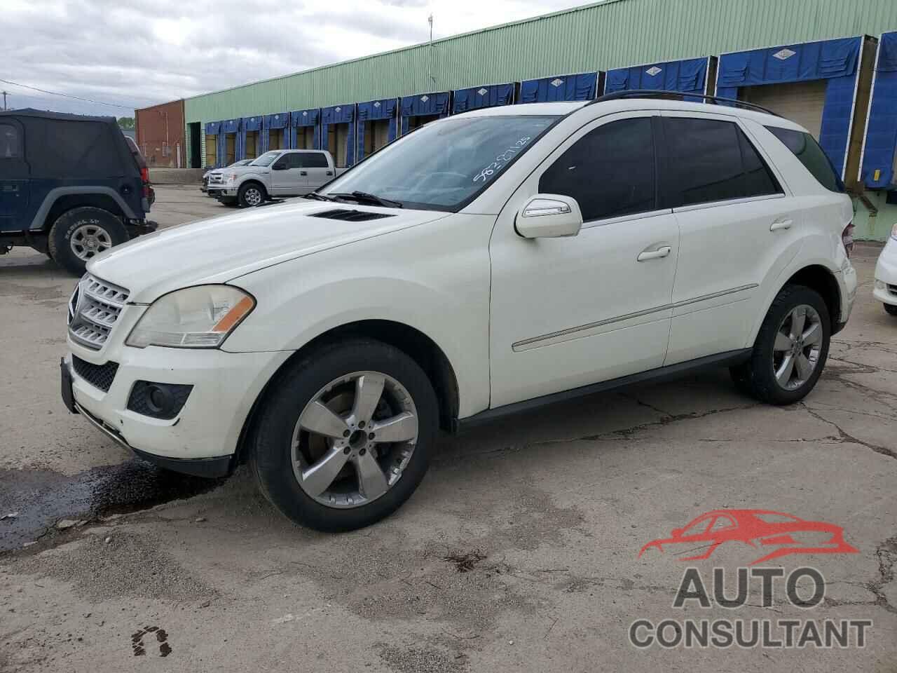 MERCEDES-BENZ M-CLASS 2010 - 4JGBB8GB7AA574921