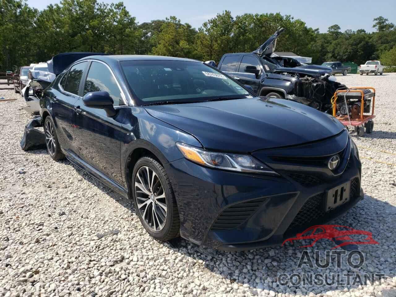 TOYOTA CAMRY 2018 - 4T1B11HK9JU640795