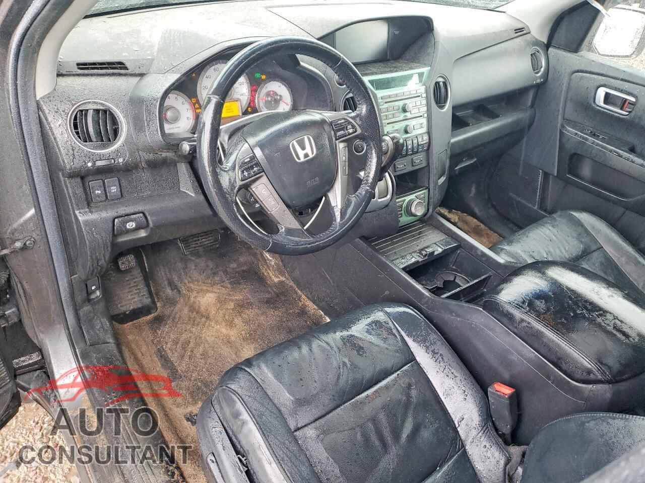 HONDA PILOT 2011 - 5FNYF4H90BB008793