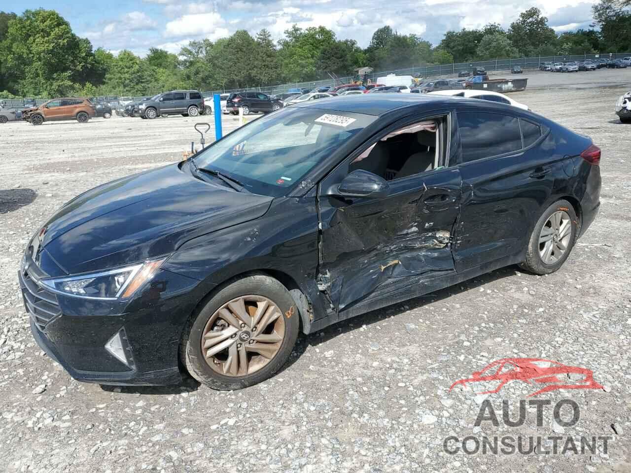 HYUNDAI ELANTRA 2019 - 5NPD84LFXKH482399