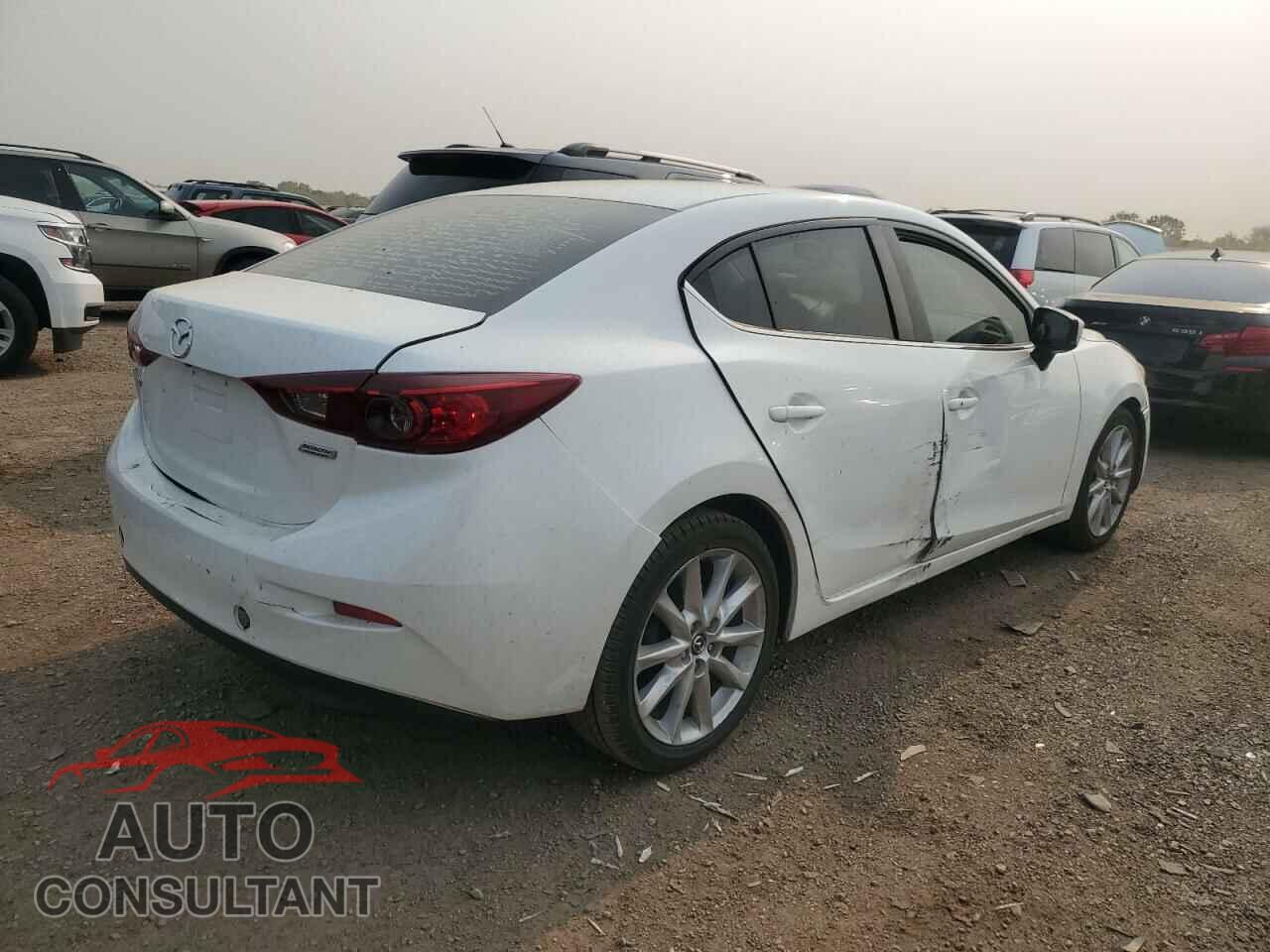MAZDA 3 2017 - 3MZBN1V74HM104695