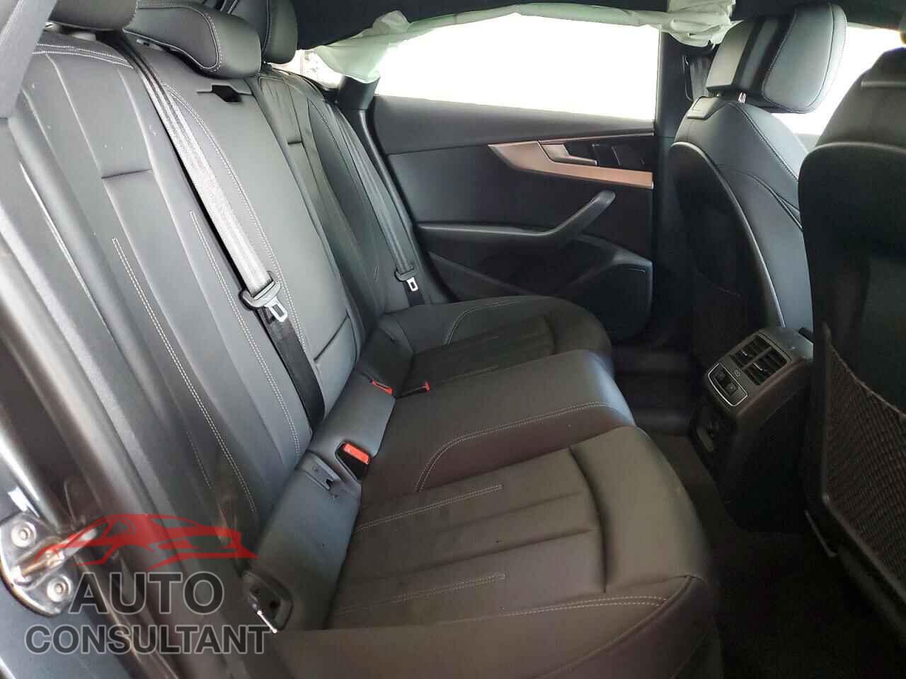 AUDI A5 2024 - WAUDACF52RA090372