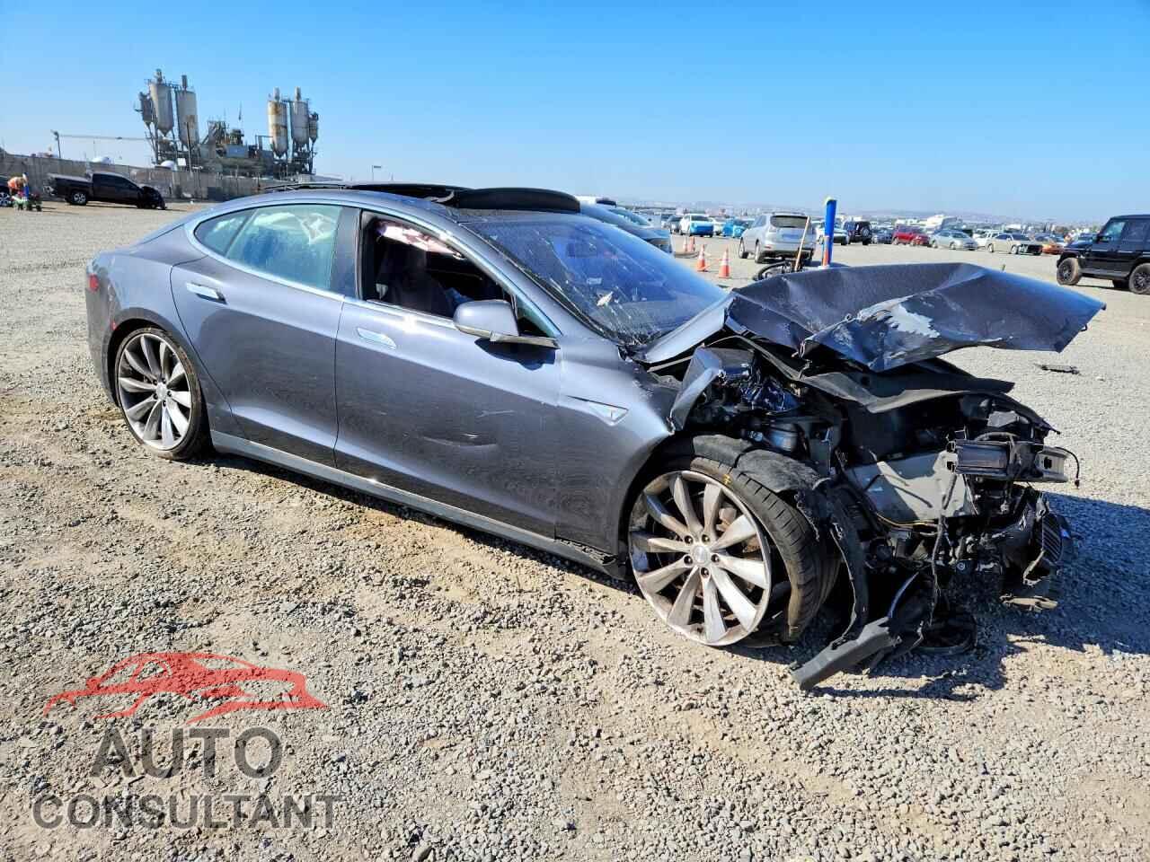 TESLA MODEL S 2015 - 5YJSA1E25FF119128