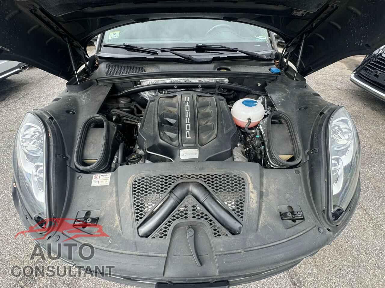 PORSCHE MACAN 2017 - WP1AB2A5XHLB20353