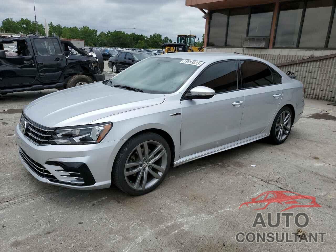 VOLKSWAGEN PASSAT 2018 - 1VWAA7A37JC030371