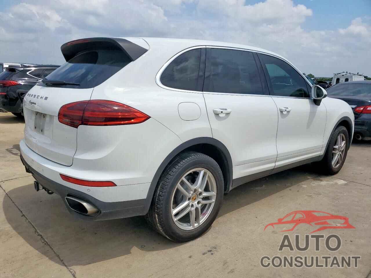 PORSCHE CAYENNE 2016 - WP1AA2A24GLA06372
