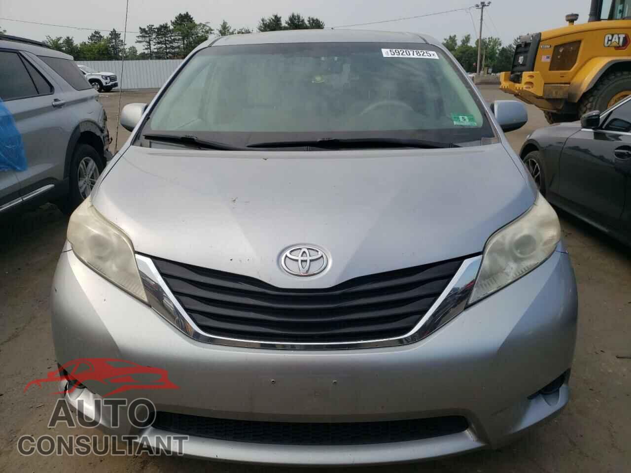 TOYOTA SIENNA 2012 - 5TDKA3DC0CS009374