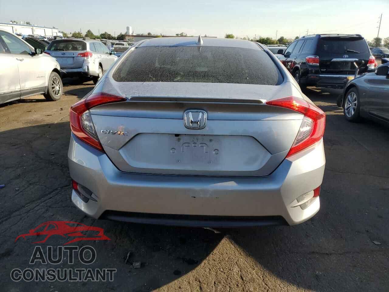 HONDA CIVIC 2018 - JHMFC1F34JX041621