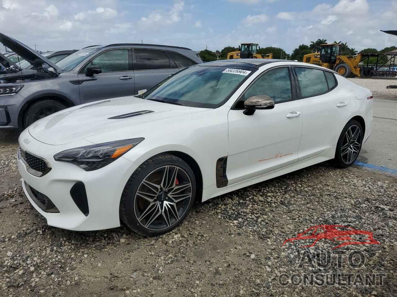 KIA STINGER 2022 - KNAE45LC0N6100453