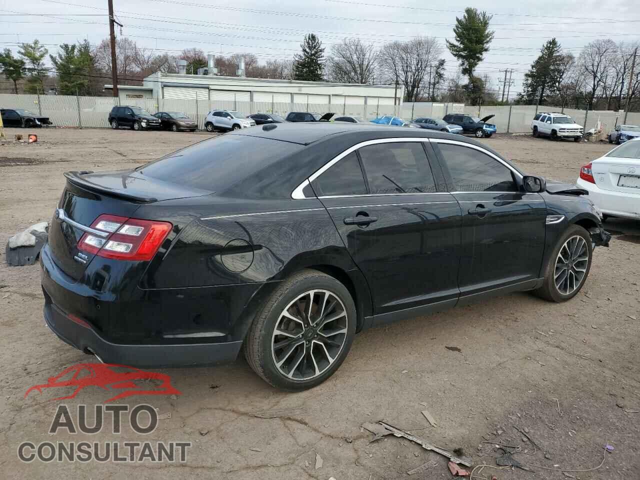 FORD TAURUS 2018 - 1FAHP2E8XJG137910