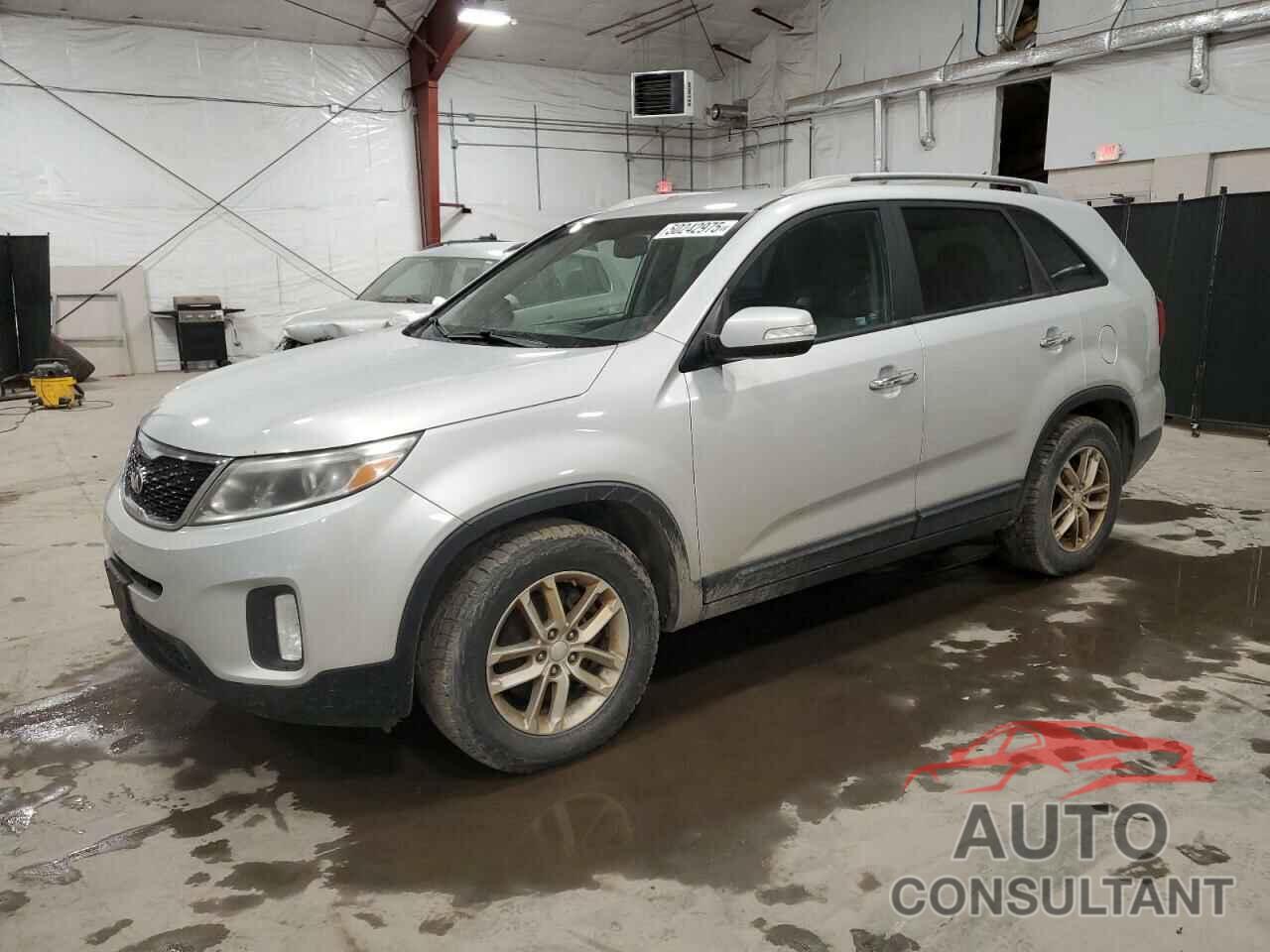 KIA SORENTO 2015 - 5XYKT4A63FG592300