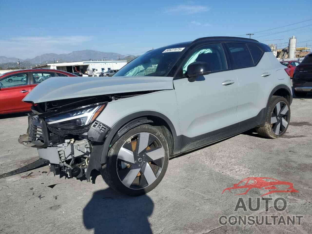 VOLVO XC40 2024 - YV4EH3HL4R2232839