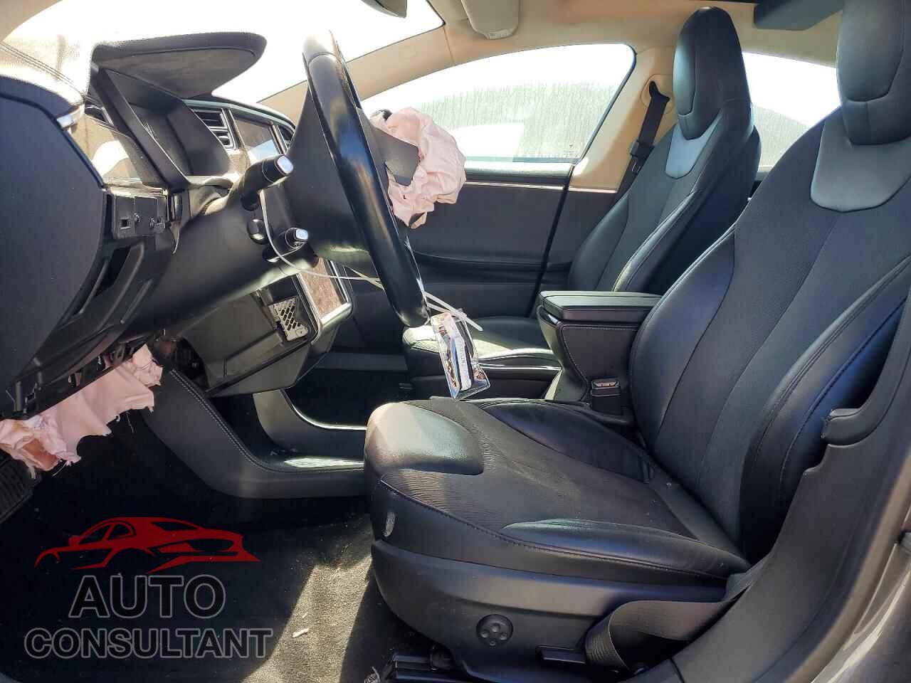 TESLA MODEL S 2015 - 5YJSA1H14FF084214